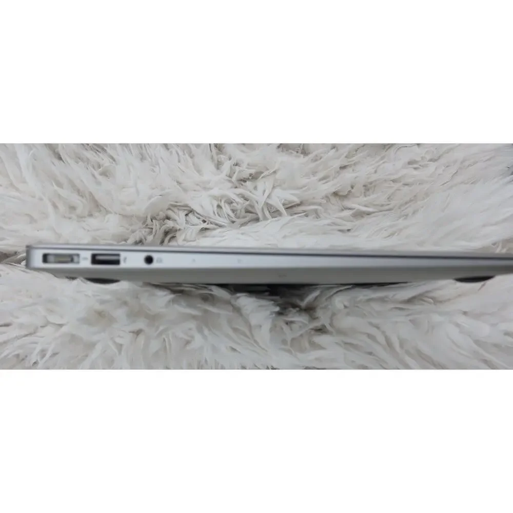 Clean Apple MacBook Air 13” i5 128GB SSD Fully Reset & Working